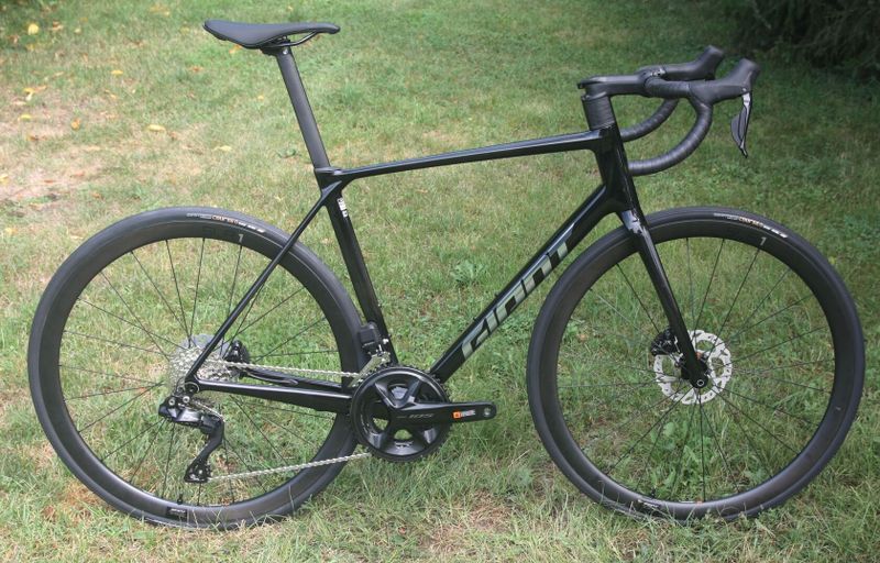 GIANT TCR Advanced Pro 1 Di2 2024/2025 – závodní karbonová silnička - NOVÁ