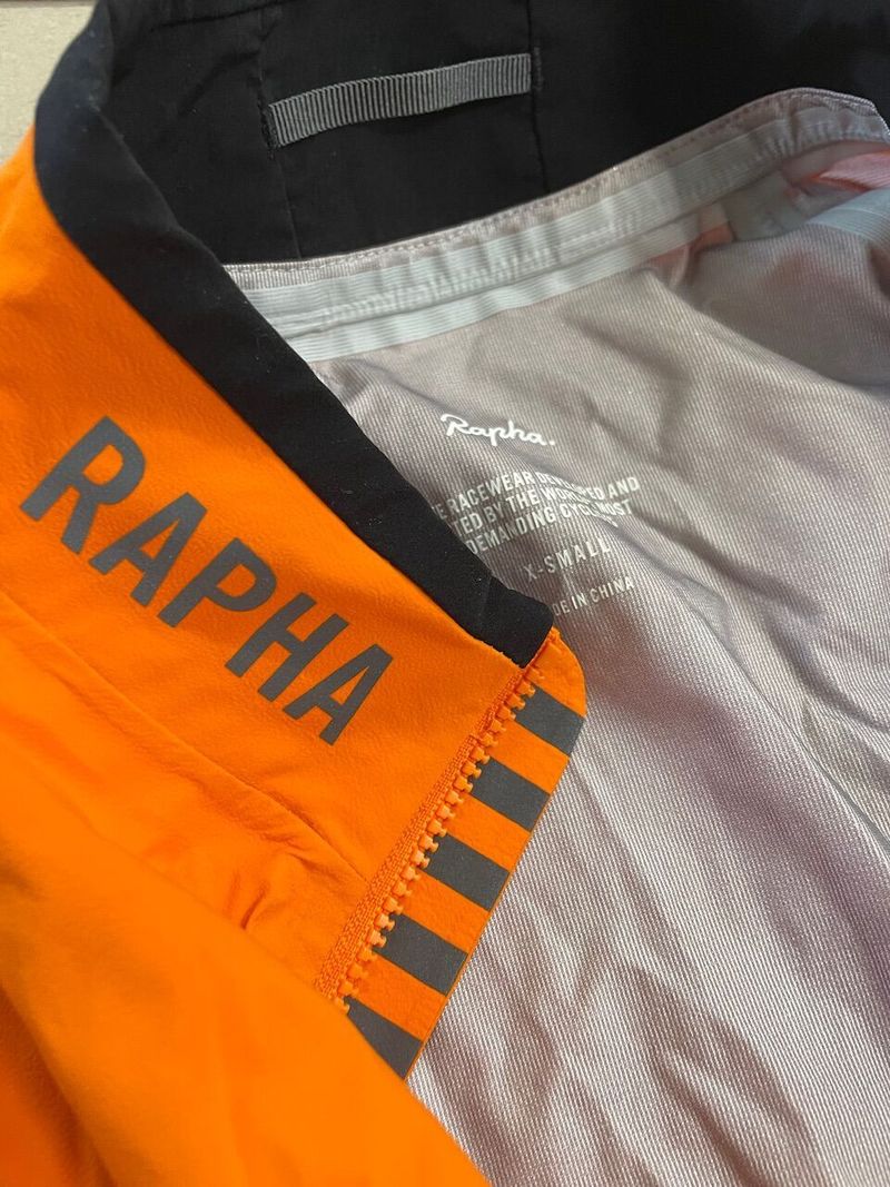 RAPHA PRO TEAM RACE CAPE