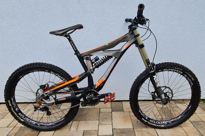 KTM APHEX DH 