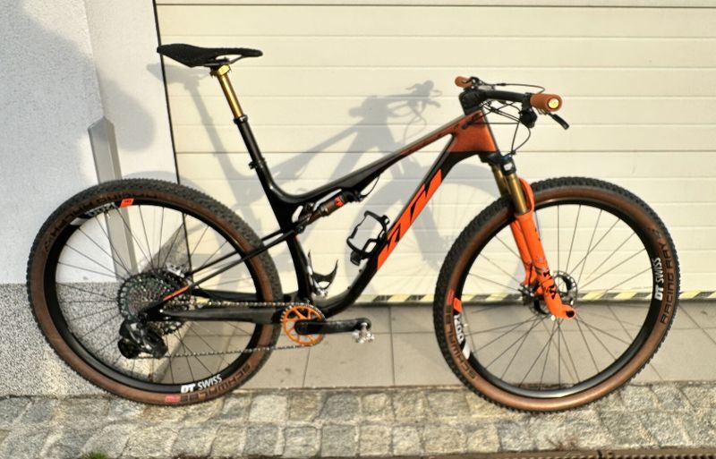 KTM EXONIC TOP STAV 