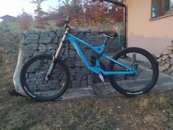 commencal supreme dh v3