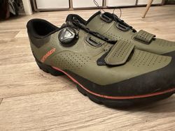 MTB tretry Bontrager Foray