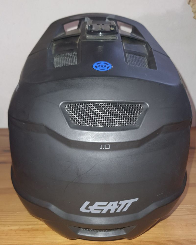 Helma MTB DH Leatt DBX 1.0