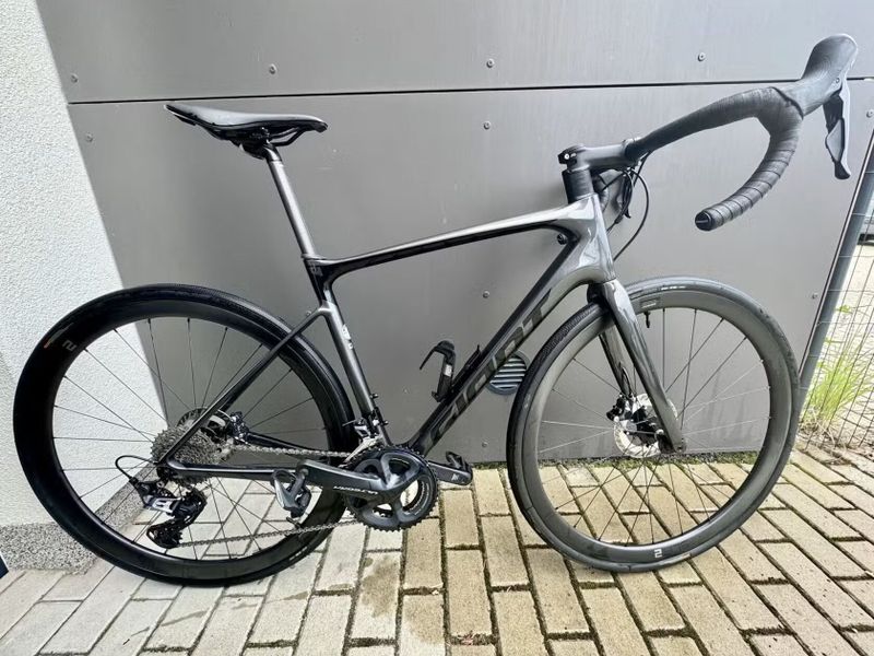 Giant Defy Advanced Pro 2 Black Chrome