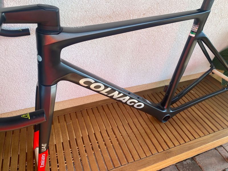 Colnago V4Rs - UAE Emirates, rámová sada