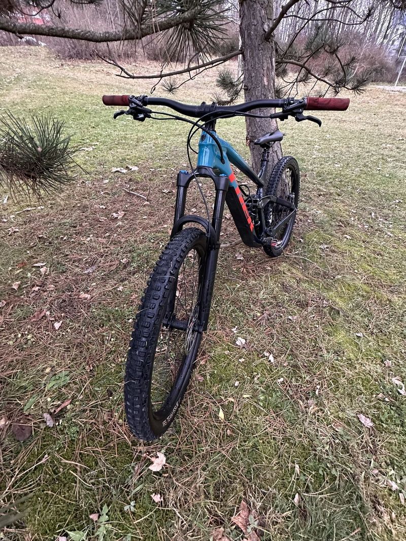 TREK SLASH 8 2021 