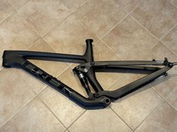 Rám Top Fuel 9.8 Gen 3 vel. M/L