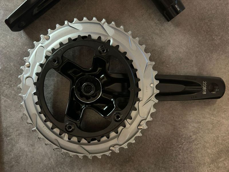 Prodám kliky SRAM Rival AXS s powermetrem