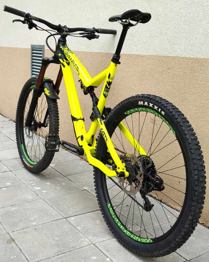 Commencal META V4, vel. XL, 27,5, zdvihy 160/150 mm, SKVĚLÝ STAV