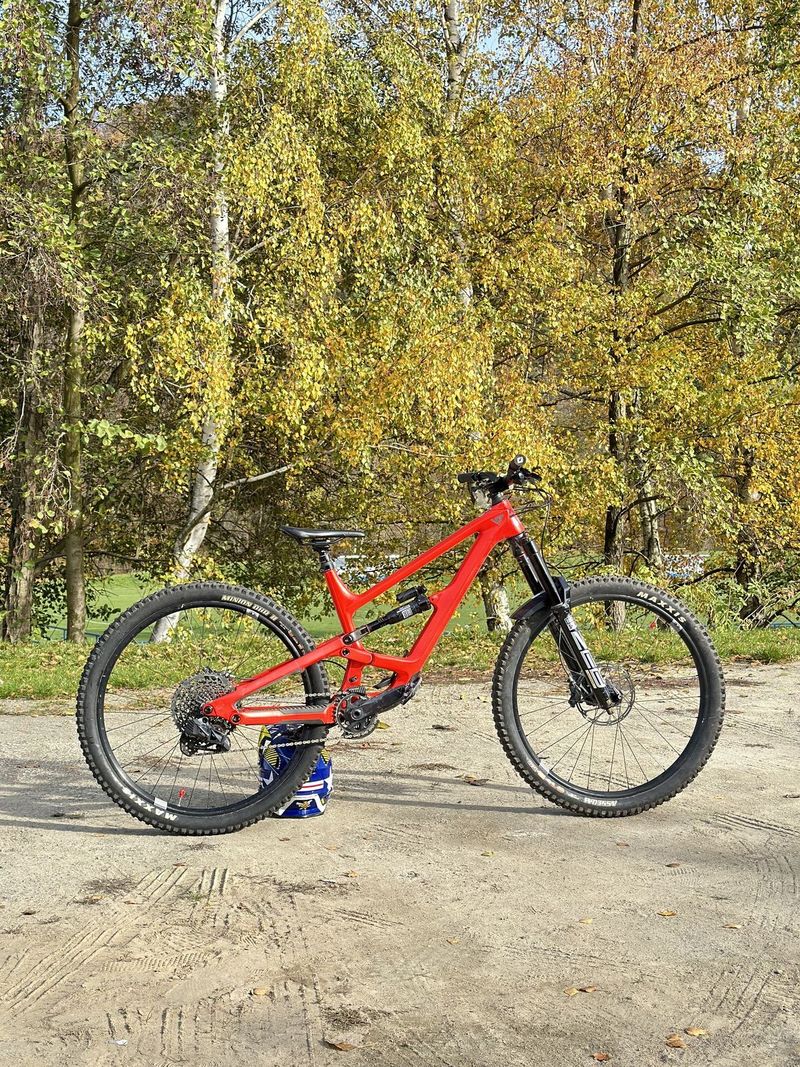 YT CAPRA CORE 3, Vel. L 29"/29"