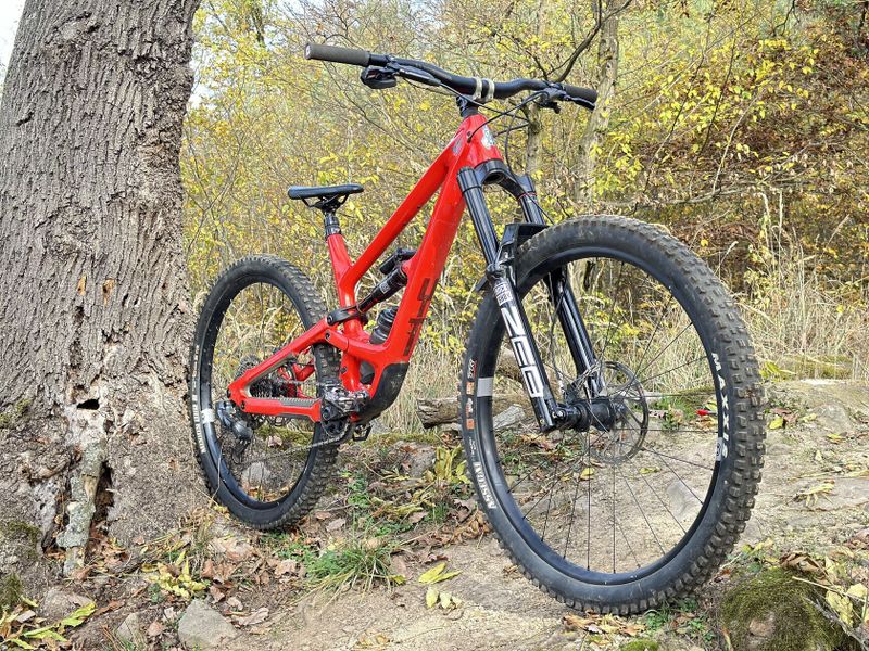 YT CAPRA CORE 3, Vel. L 29"/29"