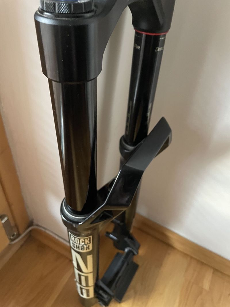 REZERVOVÁNO Rock Shox Zeb Ultimate 27,5" 160mm, Charger 2.1