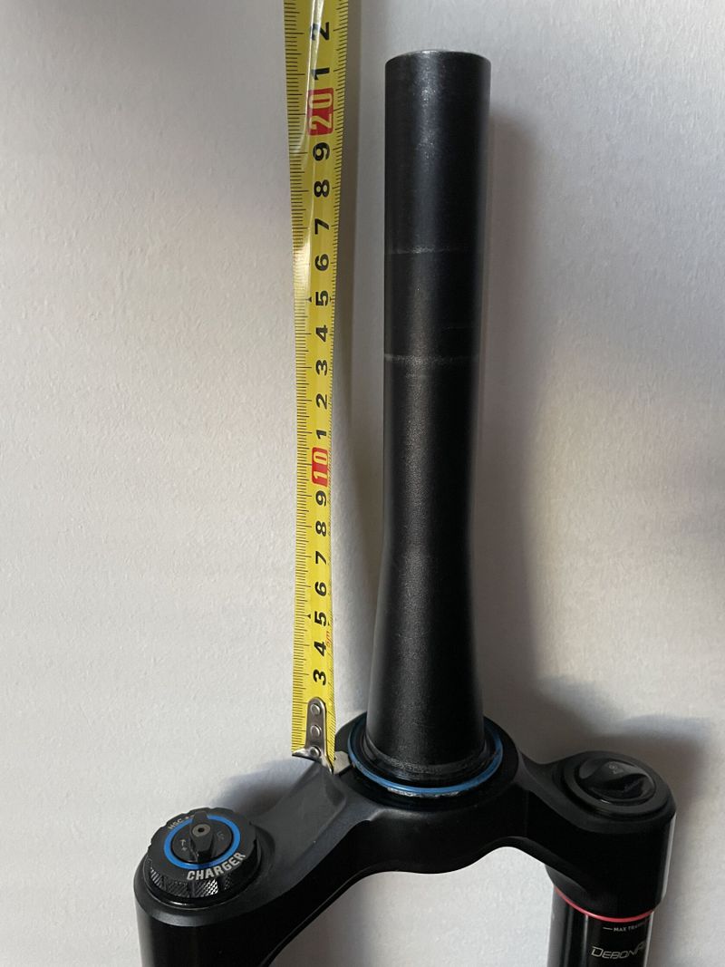 REZERVOVÁNO Rock Shox Zeb Ultimate 27,5" 160mm, Charger 2.1