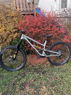 Commencal Clash Ohlins edition