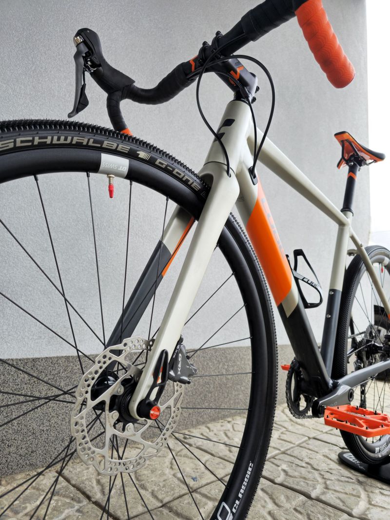 Gravel kolo CUBE NUROAD SL 2020 titanium orange