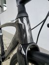 Silniční kolo SPECIALIZED Roubaix SL8 Sport Apex Carbon/Smoke 2025