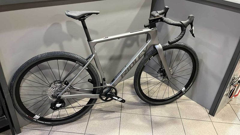 NOVÉ Ridley ASTR Sram Apex XPLR AXS vel. M (L) první kus v ČR