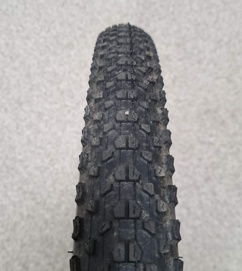 Kola Giant S-XC2 29" - zadní RU 135mm, přední 15x100mm