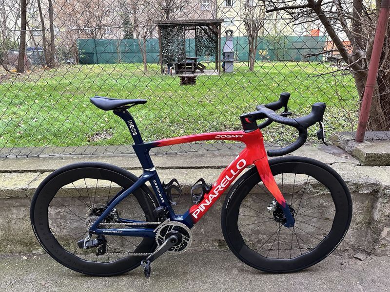 Pinarello Dogma F Grenadier Ineos 