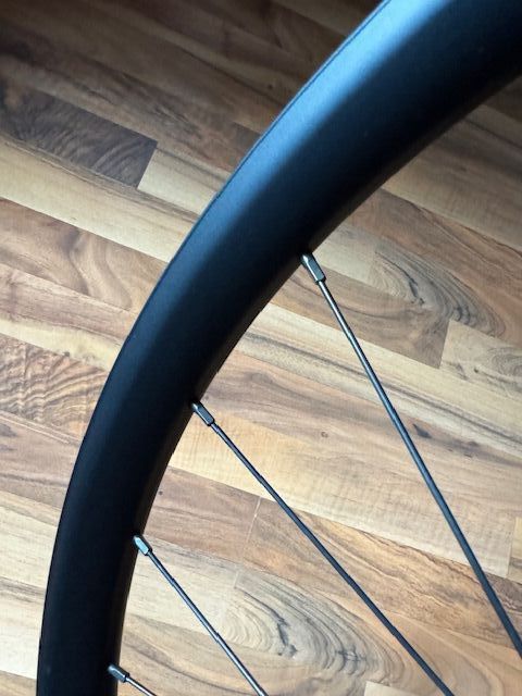 Nový mullet set Roval Traverse Alloy 29"/27,5" + DT SWISS 370