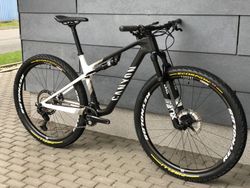 TOP stav CANYON LUX WORLD CUP 2023 vel M. wattmetr 4iiii, full carbon