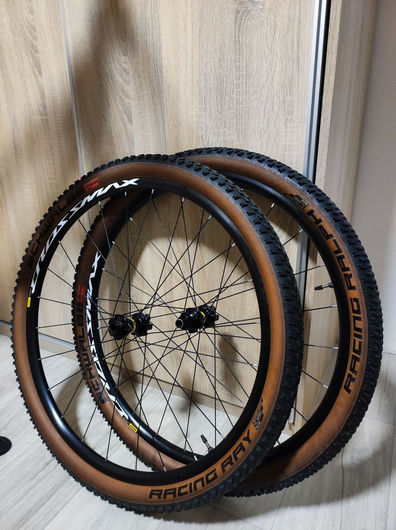 Mavic Crossmax 29" + Schwalbe Racing Ray, Ralph