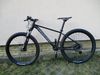 Nové 27" kolo ROZZO Swift, vzduch. vidlice Suntour Raidon, osazení Shimano Deore 1x12, pevné osy