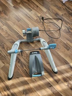 Trenažér Tacx Flow Smart