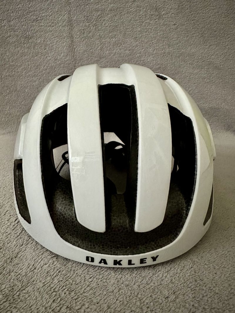 Přilba Oakley ARO 3 MIPS