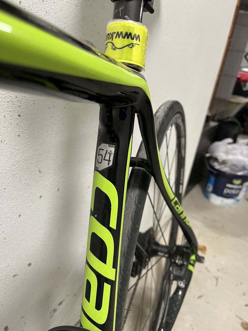 Prodám silniční kolo cannondale