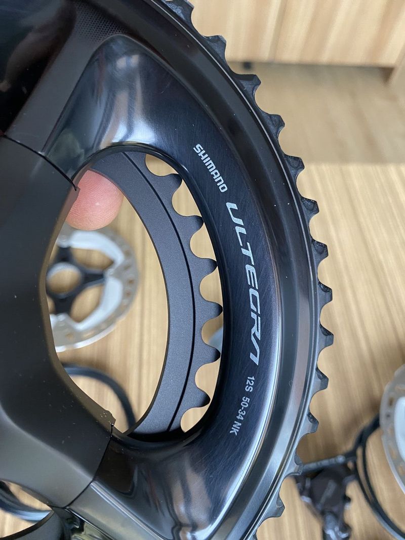 Nová sada Shimano ULTEGRA Di2 2x12 komplet.