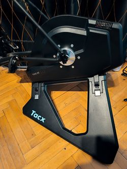 Cyklotrenažér TACX T2875 Neo 2T Smart 