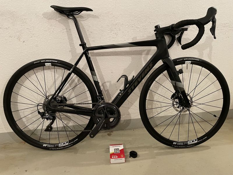 Karbonové kolo Stevens Izoard Pro Disc, velikost 54, Shimano Ultegra