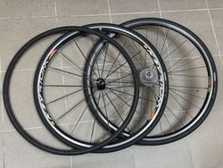 Sada silničních "retro" kol Mavic Ksirium / Ultegra CXP, včetně kazety 11/25z. a pneumatik Turbo PRO