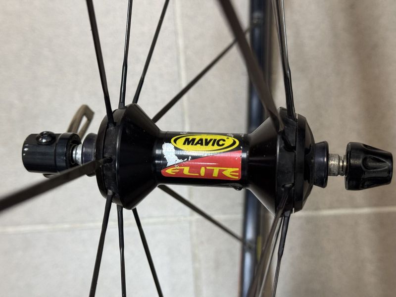 Sada silničních "retro" kol Mavic Ksirium / Ultegra CXP, včetně kazety 11/25z. a pneumatik Turbo PRO