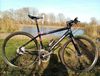 Dvě kola k prodeji: Gravel-MTB Cannondale Quick a karbon MTB Felt 29"