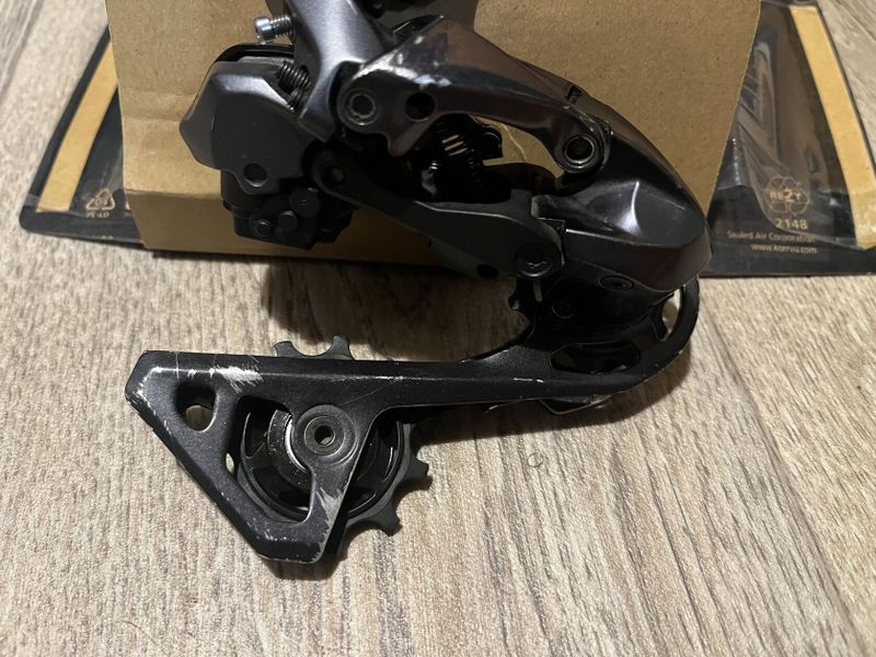 Přehazovačka Shimano Ultegra Di2 RD-R8050 SS, použita 2x11s