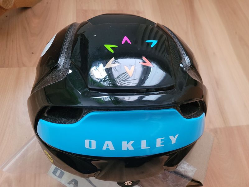 Oakley Aro 5 MIPS - Team Israel Cycling Academy