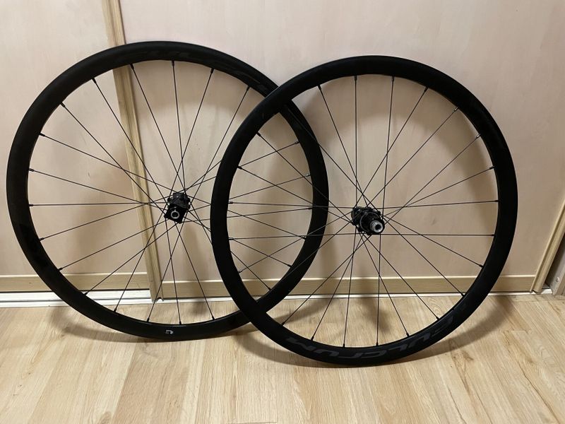 Prodám neježděná nová zapletená kola FULCRUM Racing 400 DB Disc