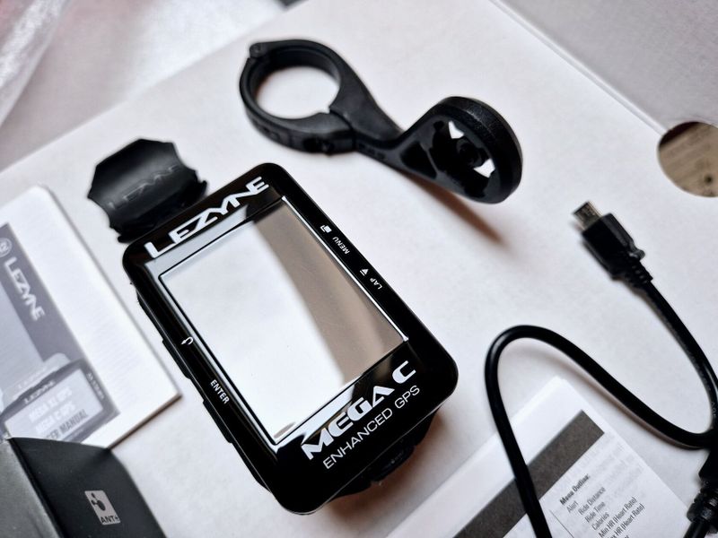 GPS cyklopočítač Lezyne Mega C GPS Black