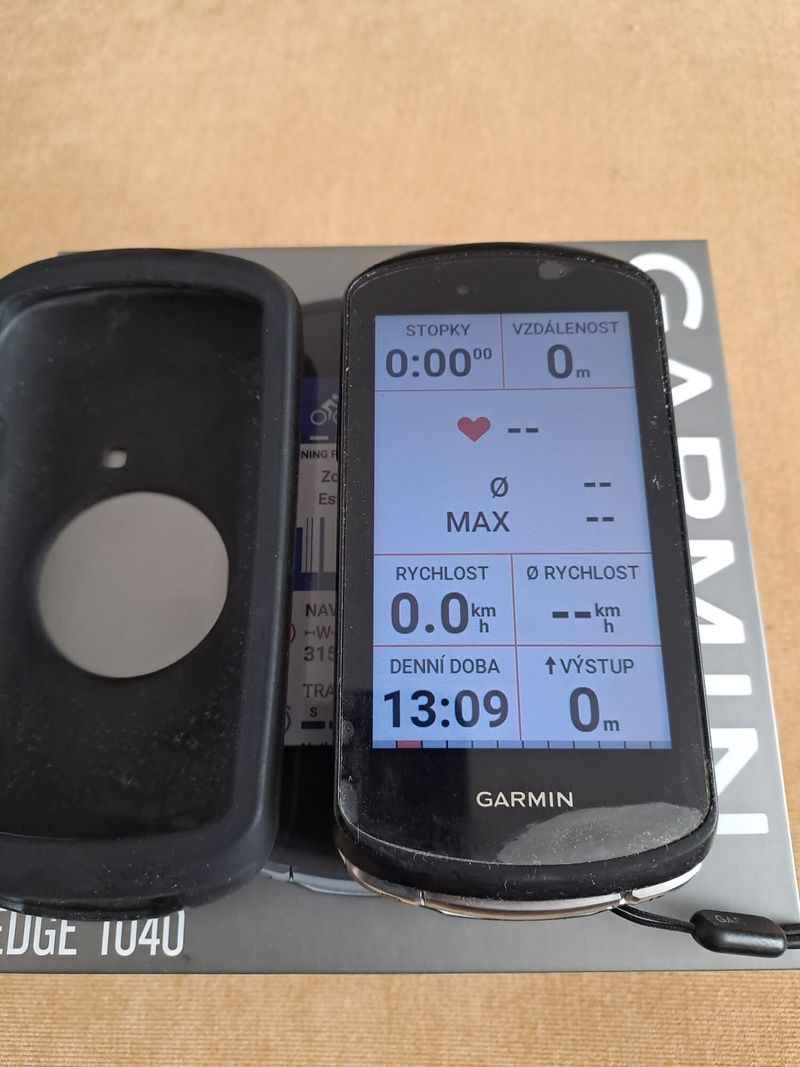 Prodam Garmin 1040