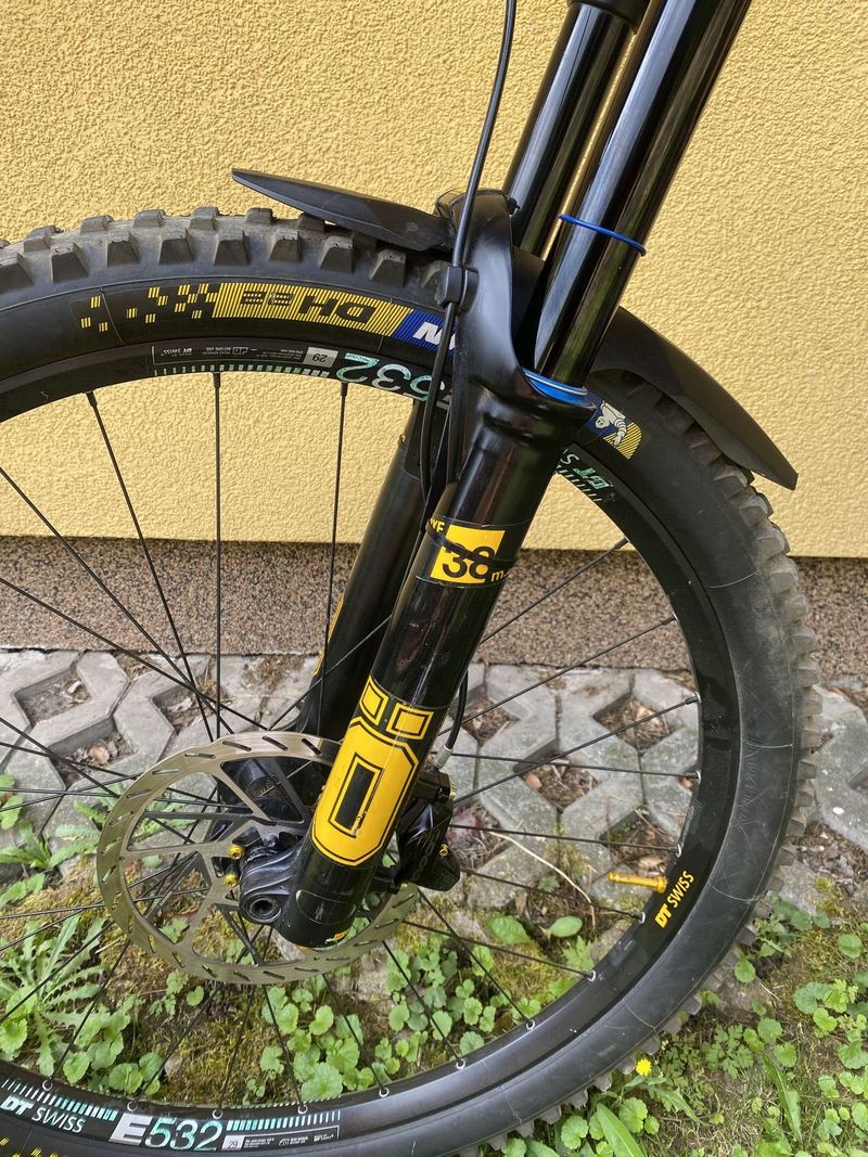 MONDRAKER SUPERFOXY RR 