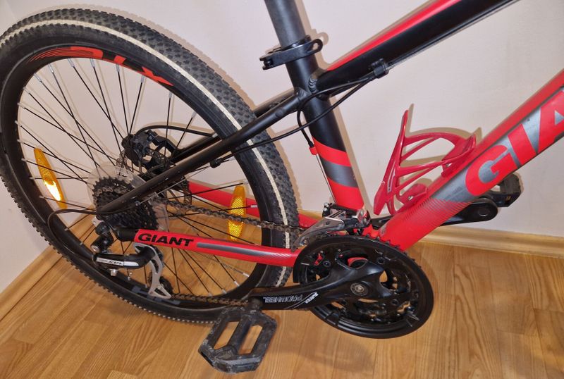 Dětské kolo GIANT XTC SL JR 24 - hliník, odpružené, košík, zvonek, kotoučové brzdy