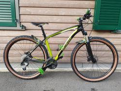 Specialized Stumpjumper velikost L-29kola