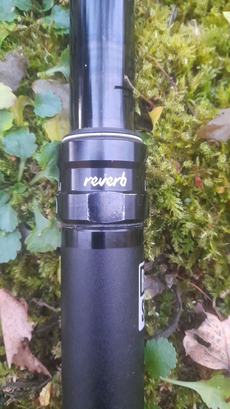 Rockshox reverb c1-nefunkční