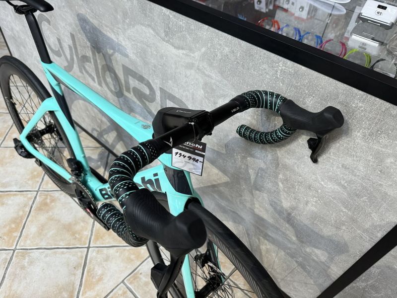 Bianchi Oltre Comp Rival eTap vel. 55 cm