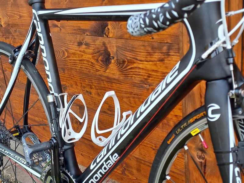 Cannondale SuperSix karbon vel.56 + trenažér Elite