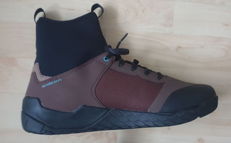 Zimní Tretry Northwave Multicross Mid Gtx