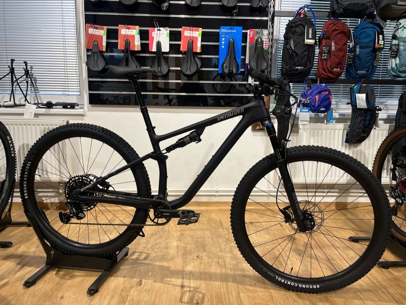 Nový Specialized Epic Evo S / M / L