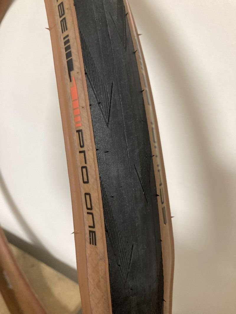 Plášť 30mm Schwalbe Pro ONE Addix Race V-Guard tubeless easy transparent skin